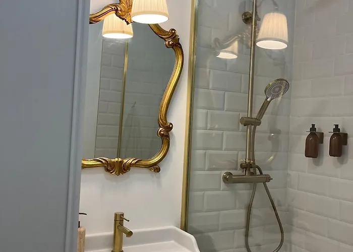 Chez Ophelie, Vue Et Piscine *