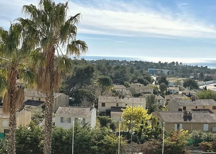 Chez Ophelie, Vue Et Piscine *